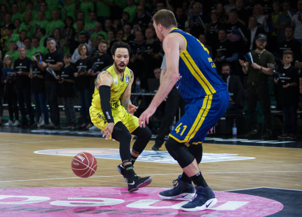 不仅如此 不仅如此