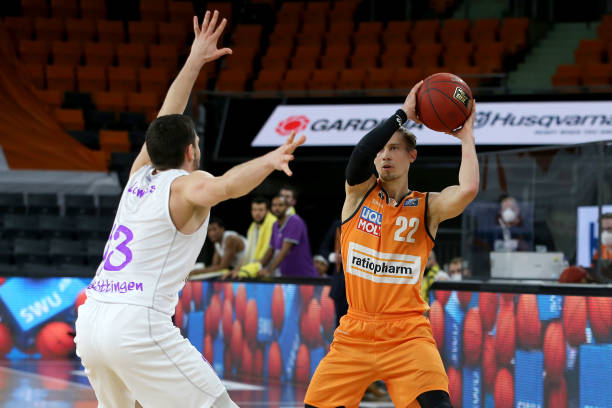 在根本性问 在根本性问