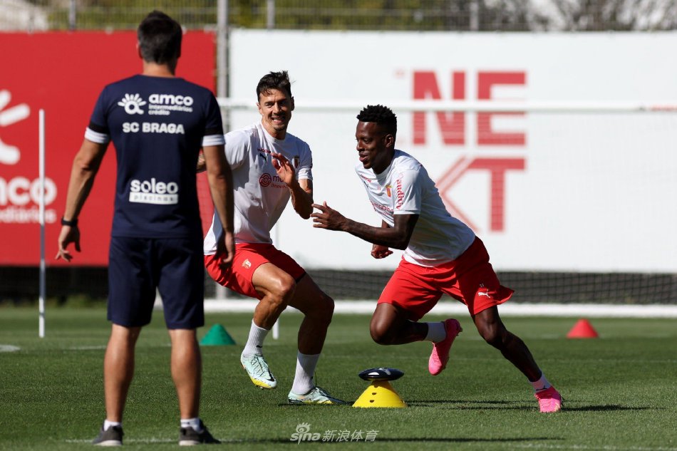 赛季的亚冠 赛季的亚冠